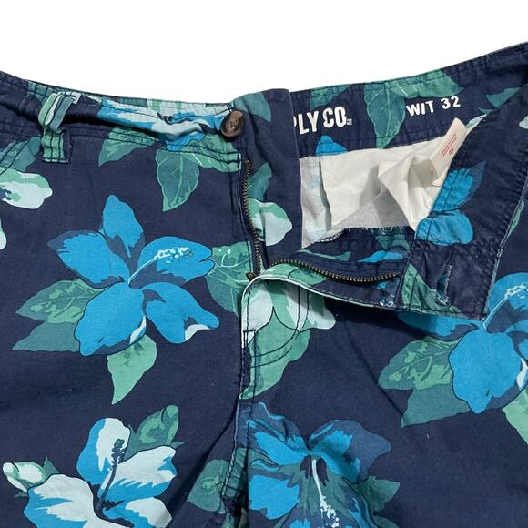 Mossimo Shorts Mens Size 32 Blue Chino Hawaiian Floral Flat Front 10" Inseam - Picture 3 of 8